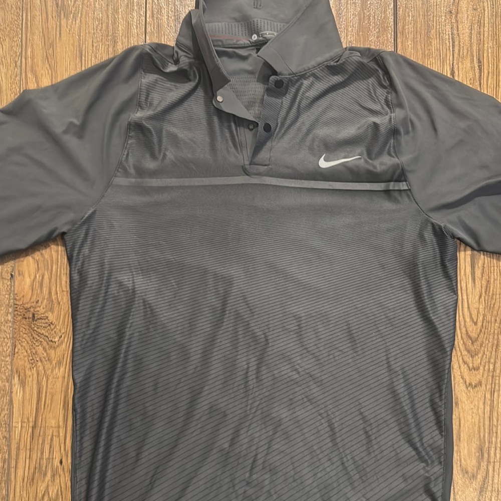 Tiger Woods Nike Gray Performance Polo Shirt